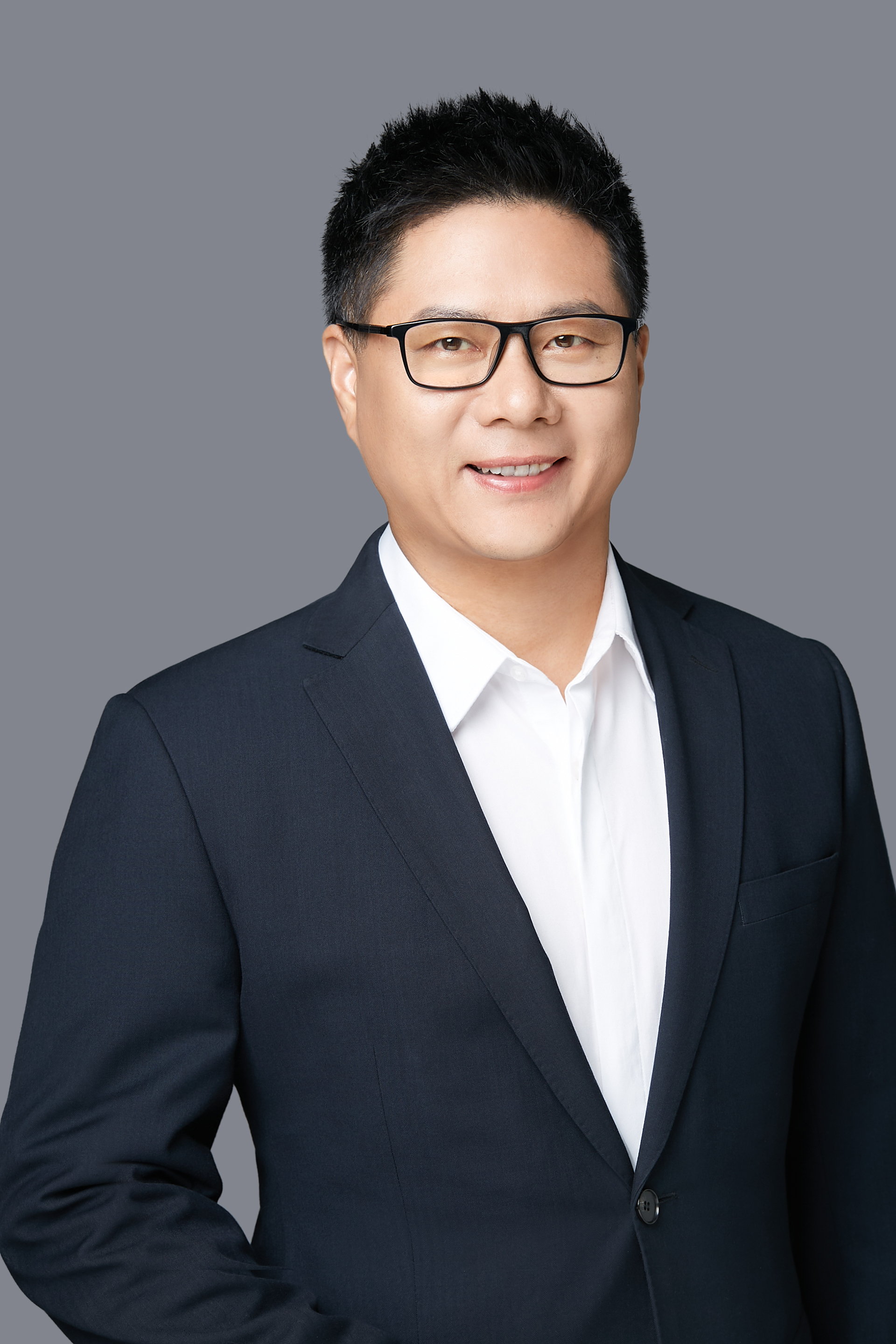 李阳