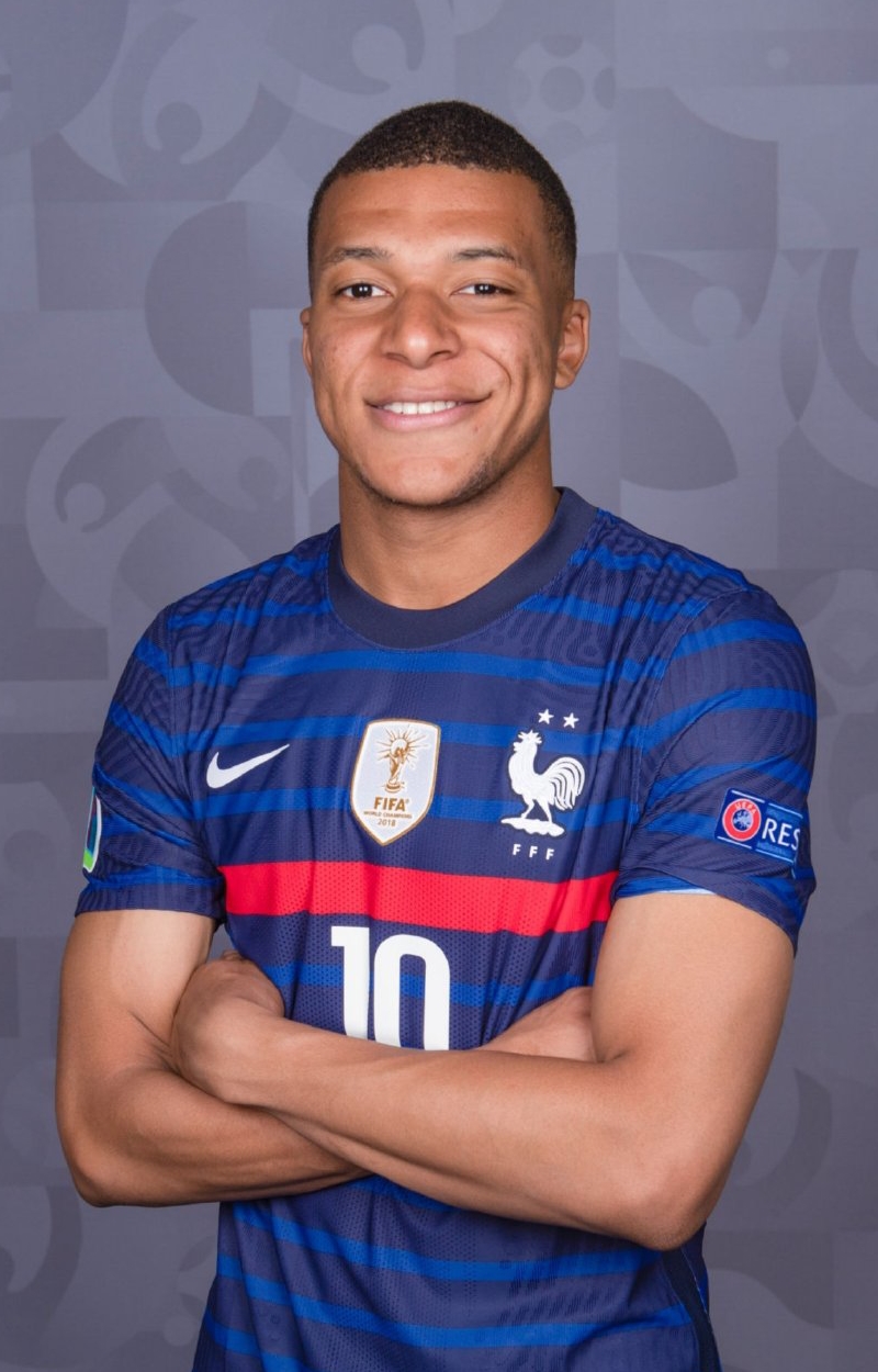  p> b>基利安·姆巴佩 /b>(kylian mbappé),全名 b>基利安·桑米