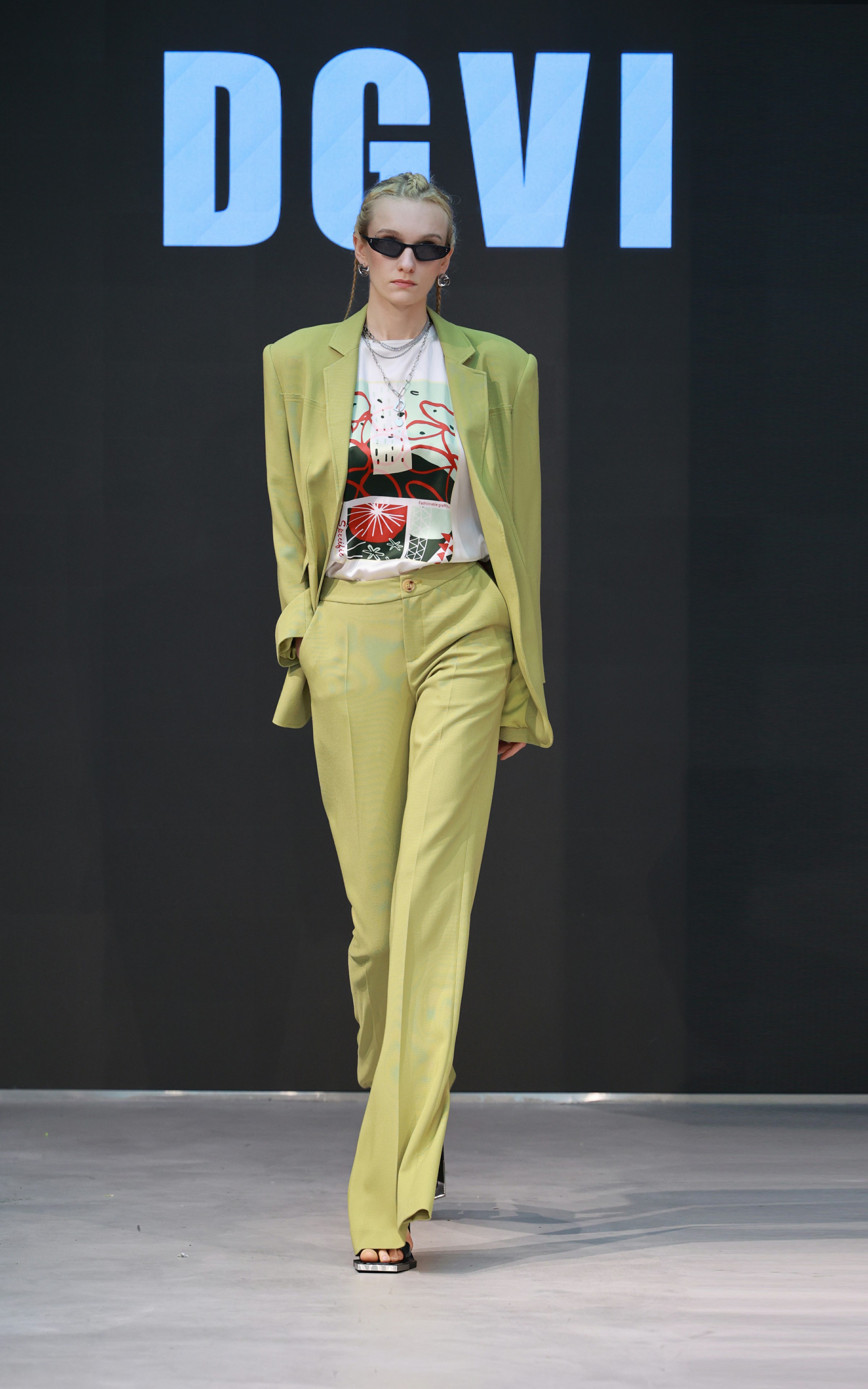  p>意大利著名时尚 a target="_blank" href="/item/女装品牌/2297949