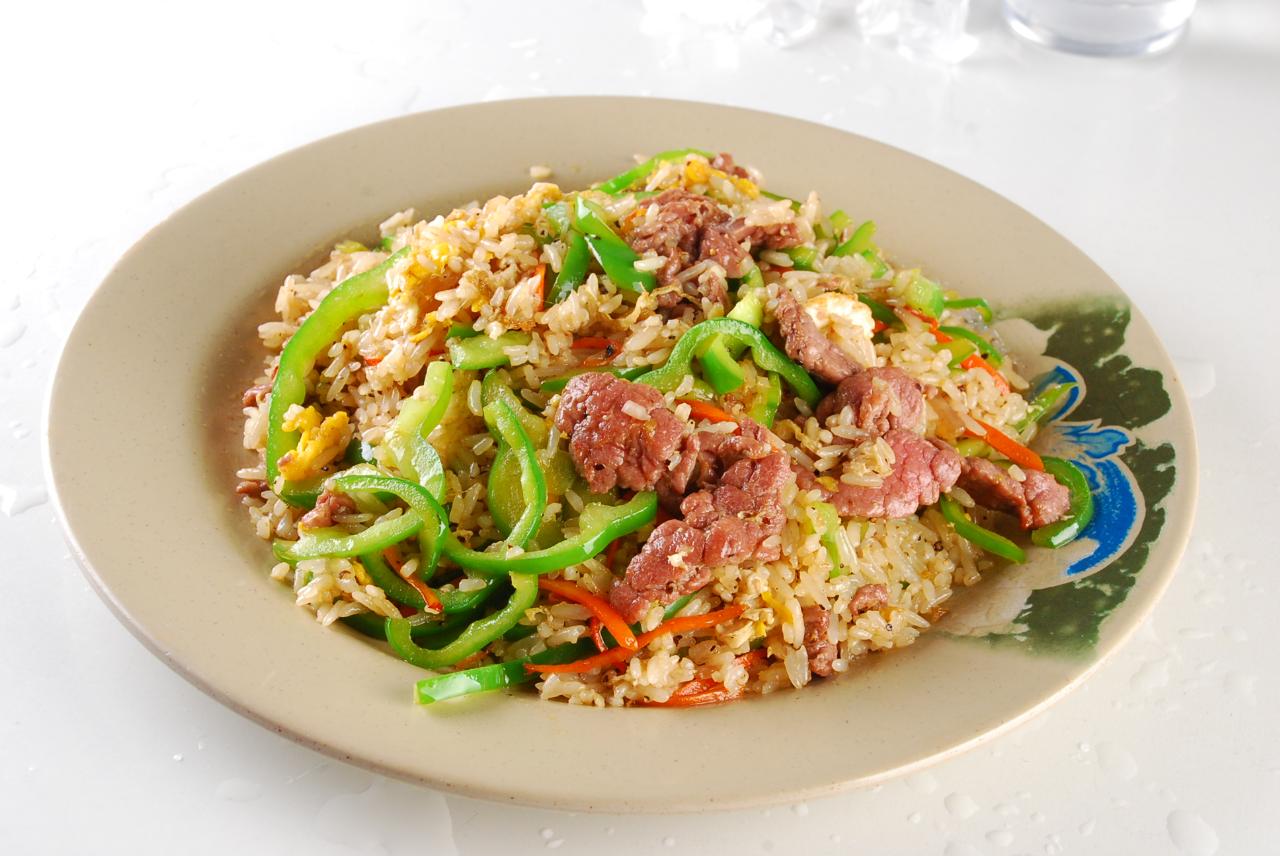 青椒玉米炒饭