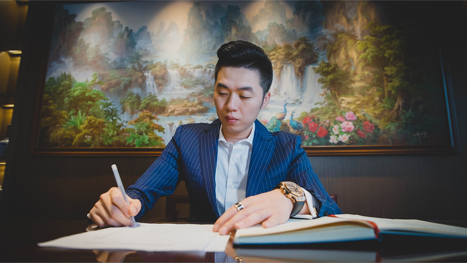 ctrid="2g0ib7hlgun">1,厦门红细胞集团创始人<sup