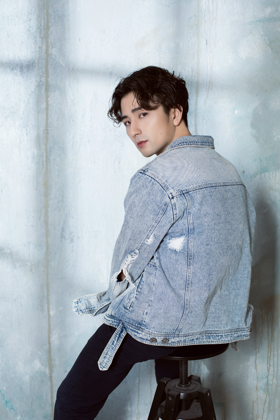 ">武雨泽,1988年1月11日出生于安徽省芜湖市,中国内地影视男演员,导演