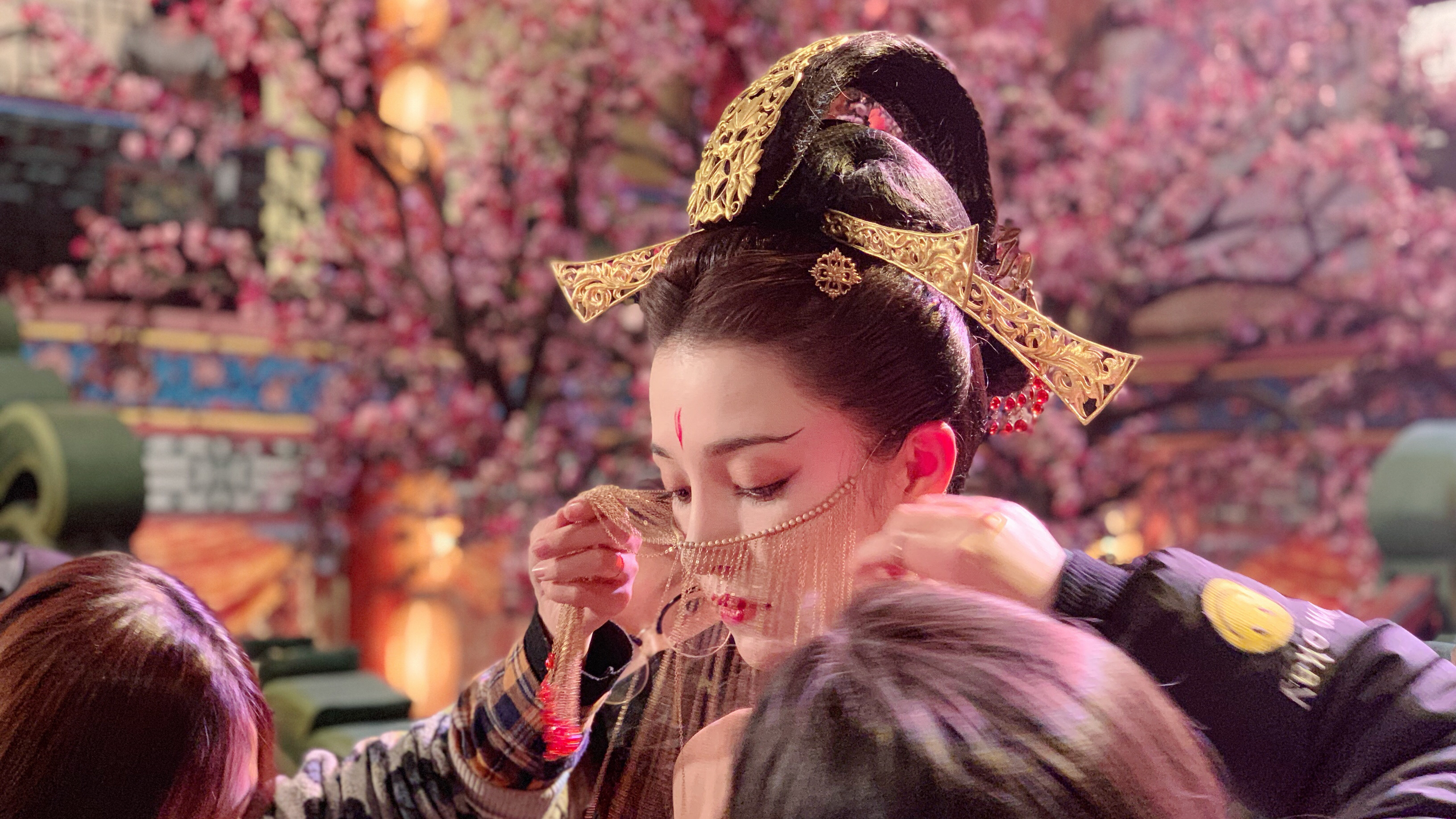  p data-id="go158tg431">再米热·艾海提, span