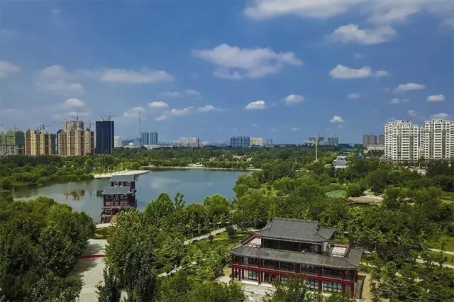  p data-id="gnx6csh8wv">冠县,位于山东省最西部,东临聊城市东昌府区