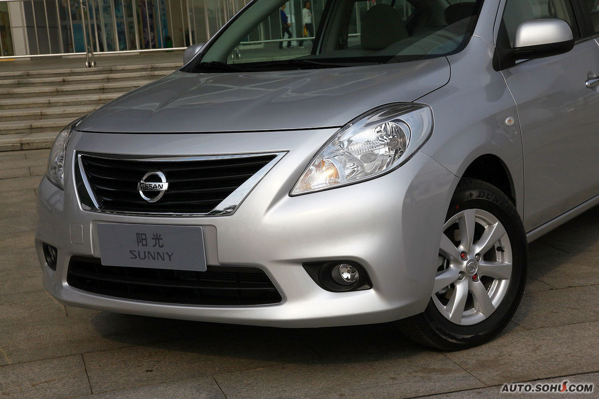  p>日产阳光是日产公司的阳光系列轿车,历史 a href="#">悠久 /a>.