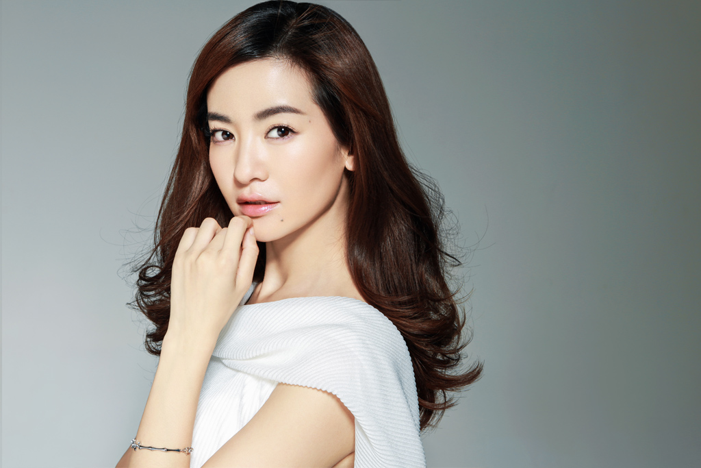  p>李晟,1985年9月10日出生于湖南省邵阳市邵东市,中国内地女演员