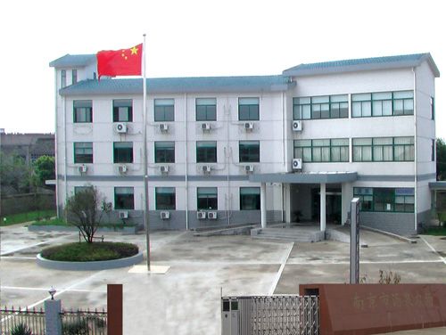  p>汤泉农场建场于1951年10月,2007年6月整建制划归南京市浦口区管辖.