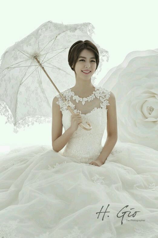  p>藤井美菜,1988年7月15日出生在美国加利福尼亚州圣迭戈市,日本女