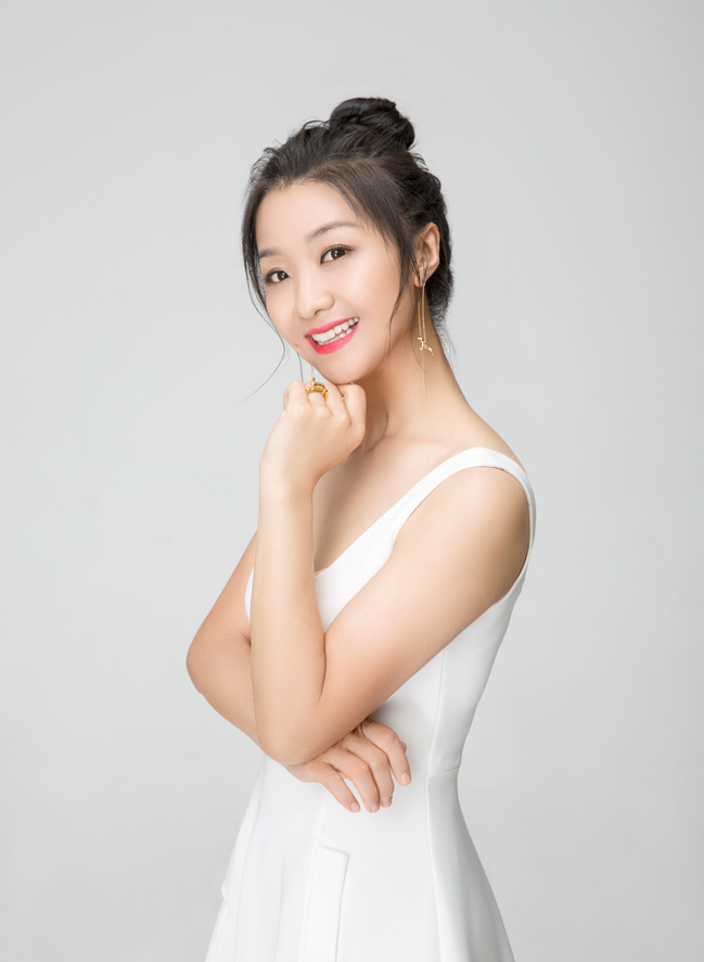  p>喜悦,出生于黑龙江,中国内地女歌手.