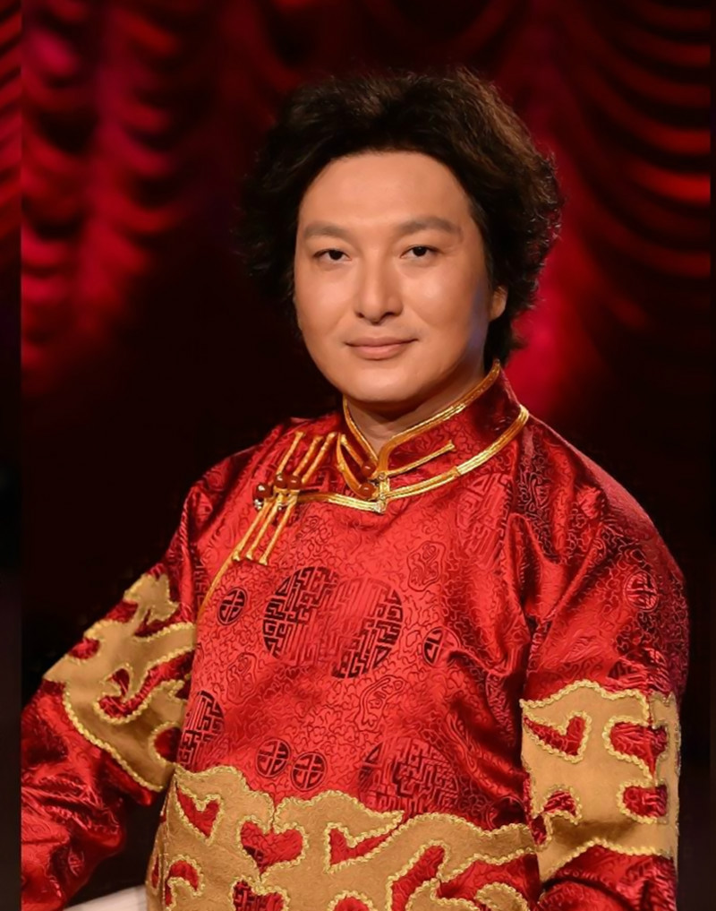 是著名蒙古族歌唱家 a target="_blank" href="/item/齐峰/18163"