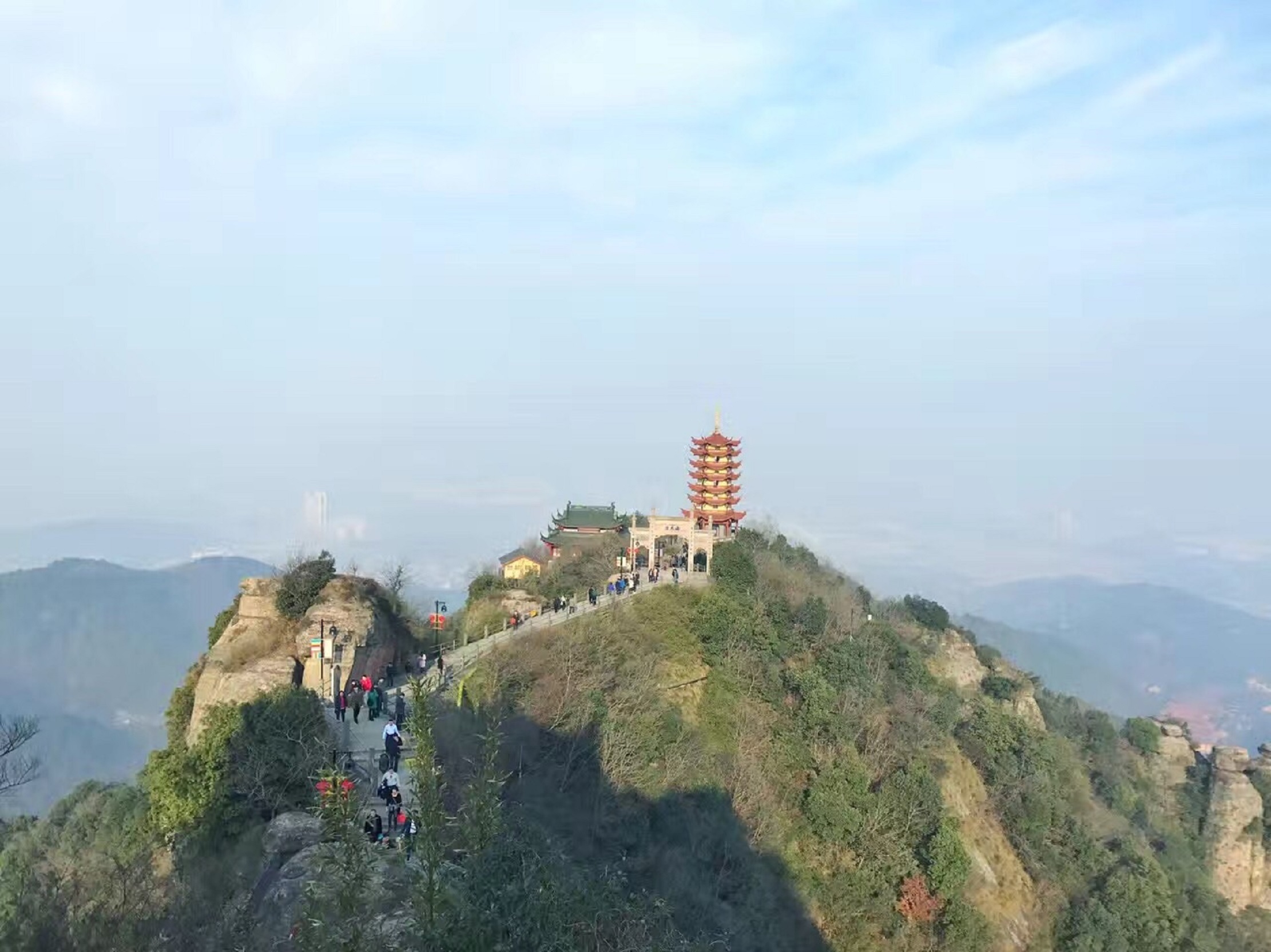  p>绍兴城东南的会稽山,因 a target="_blank" href="/item/大禹