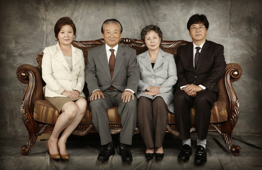  p>《无子女便是福》是2012年由 a href="#" data-lemmaid="8420649">