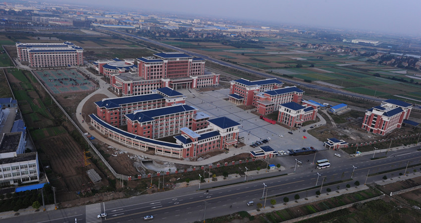  p>荆州市机械 a href="#" data-lemmaid="5475939">电子工业 /a>学校
