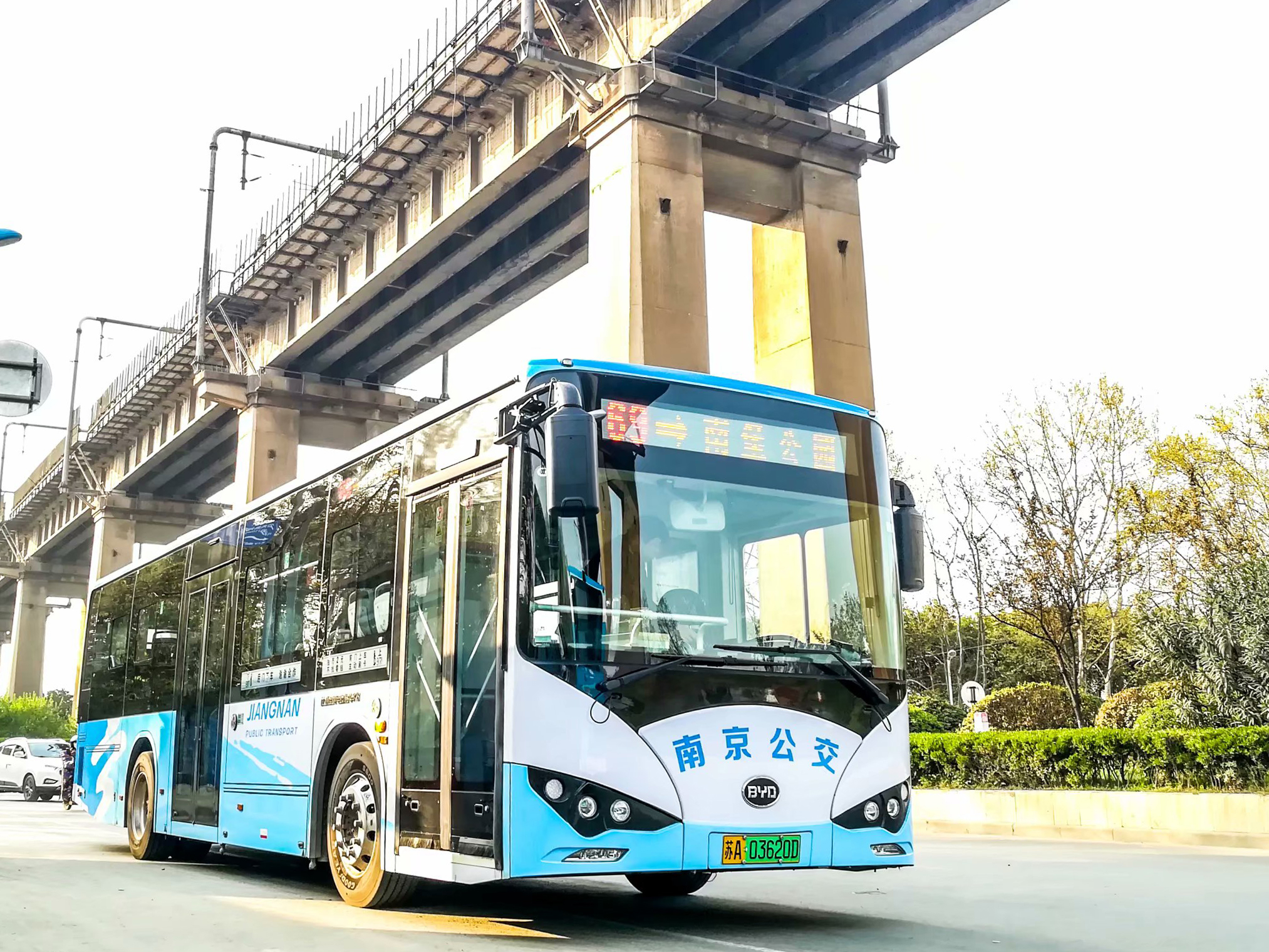  p data-id="gn2kspjn7t">南京公交69路隶属于南京公交集团江南公交第