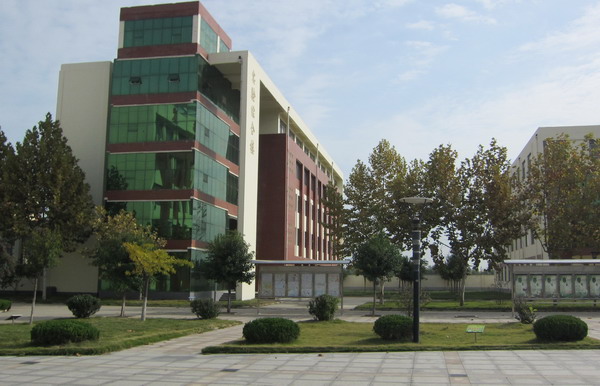 汶上县郭仓中学