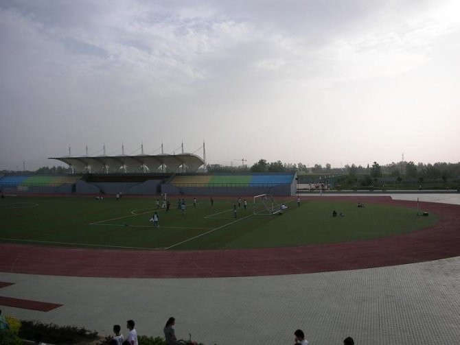  p>宜城市第一高级中学,简称宜城一中,是湖北省首批办好的108所重点