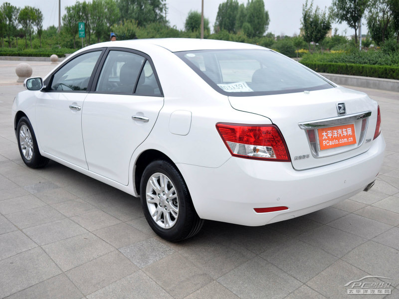  p>众泰z300是众泰汽车旗下的紧凑型车. /p>