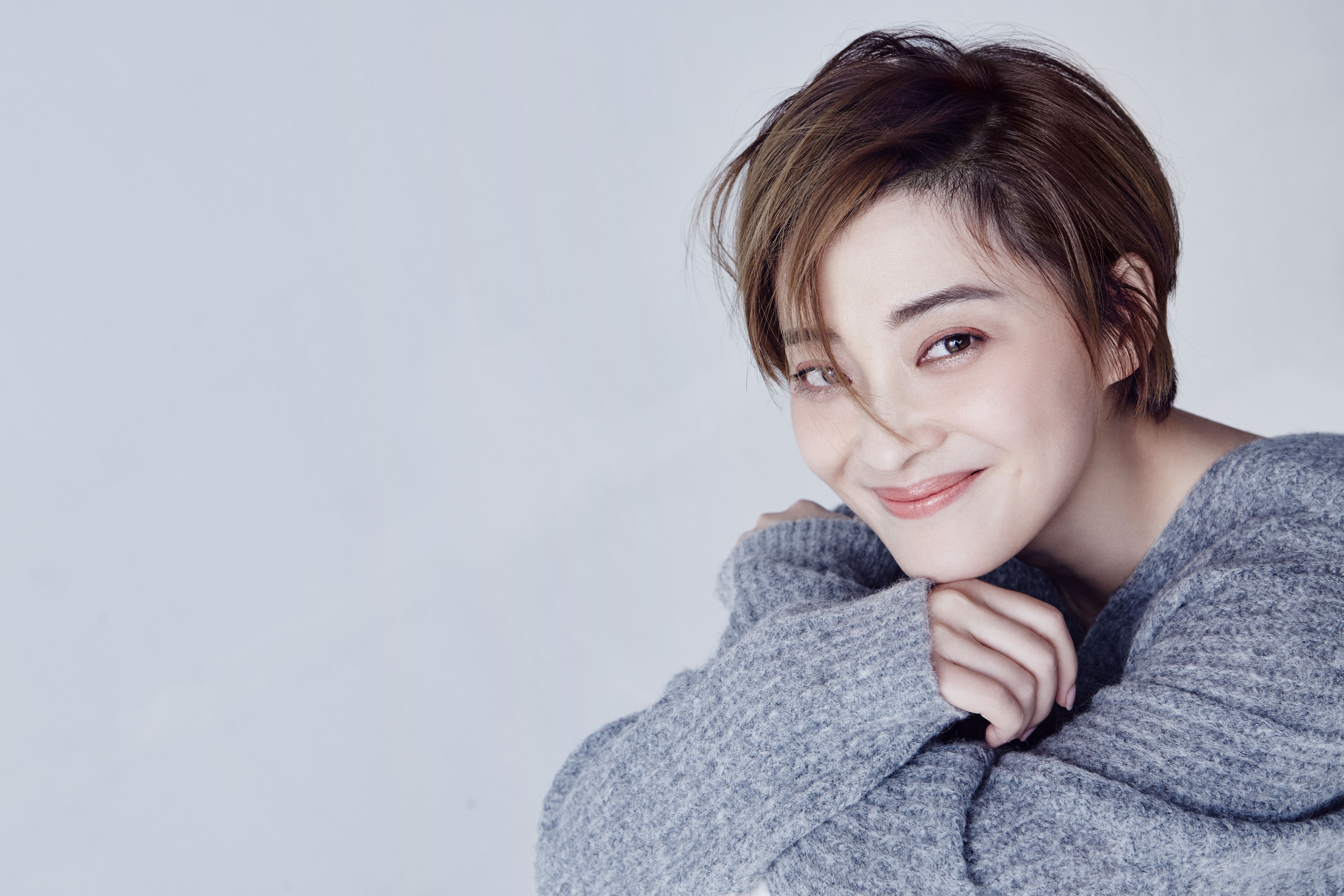  p>梅婷,1975年4月30日出生于江苏省南京市,1996年考入 a target="