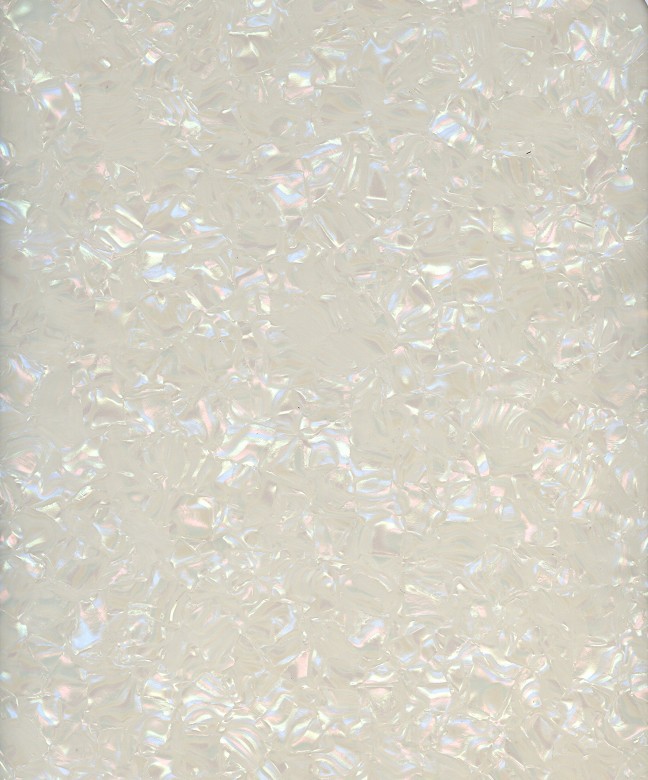 2mm的薄片,使其具备天然贝壳的光泽和纹理