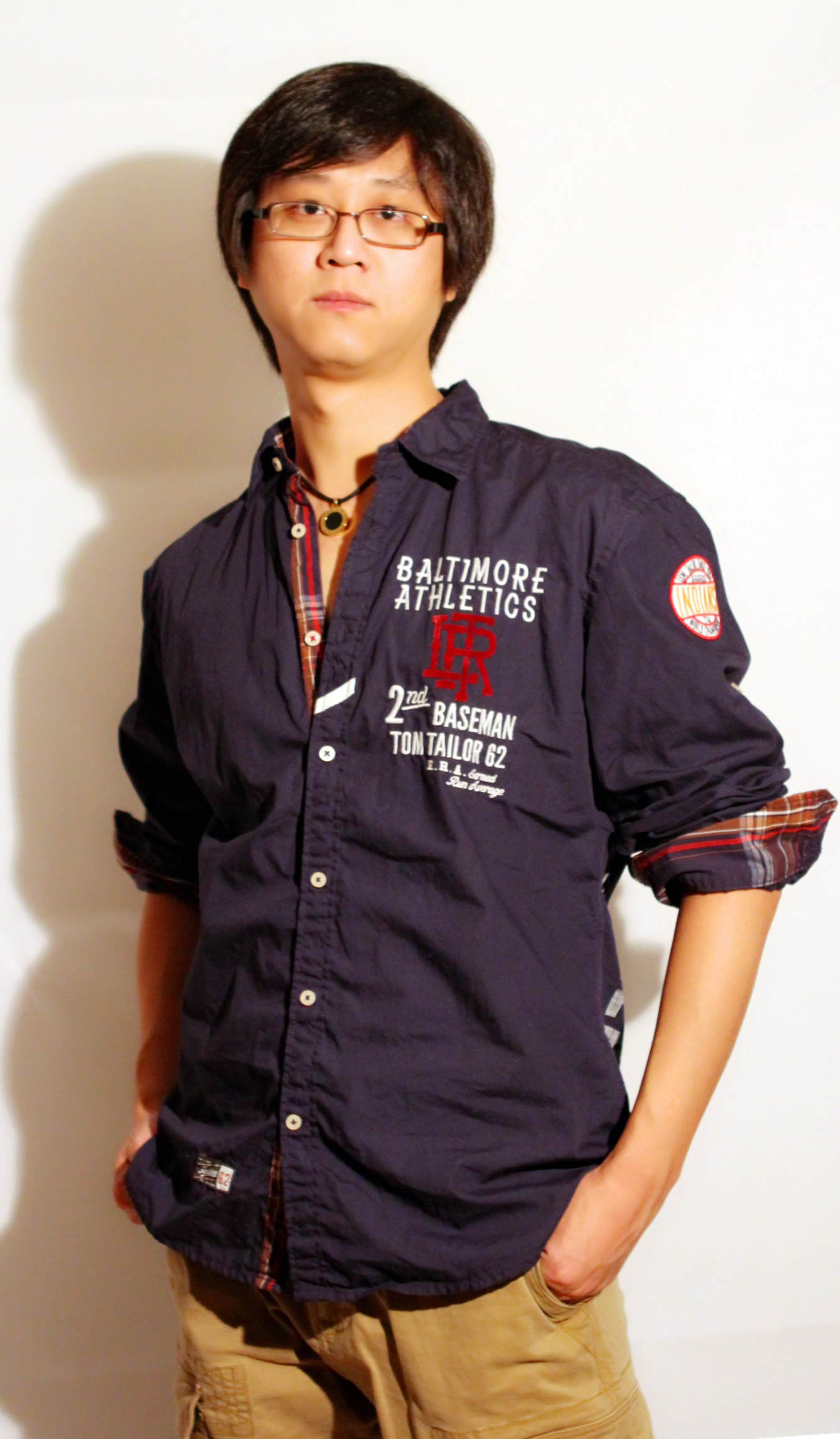  p data-id="gnwlp8lyq5">金晓,又名馒头,中国内地创作型男歌手, a