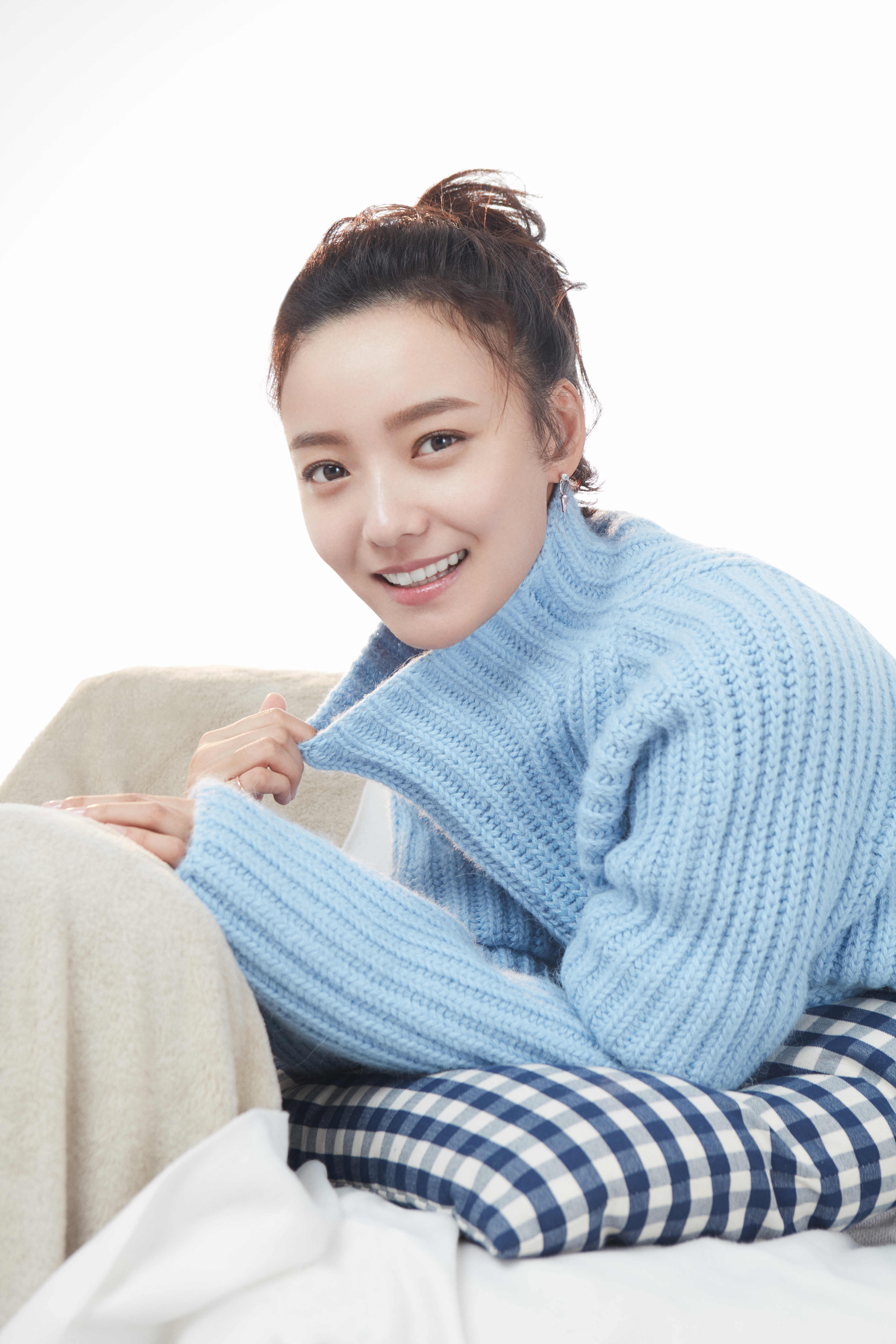  p>林源,原名林园,3月15日出生于北京,中国内地女演员,毕业于 a