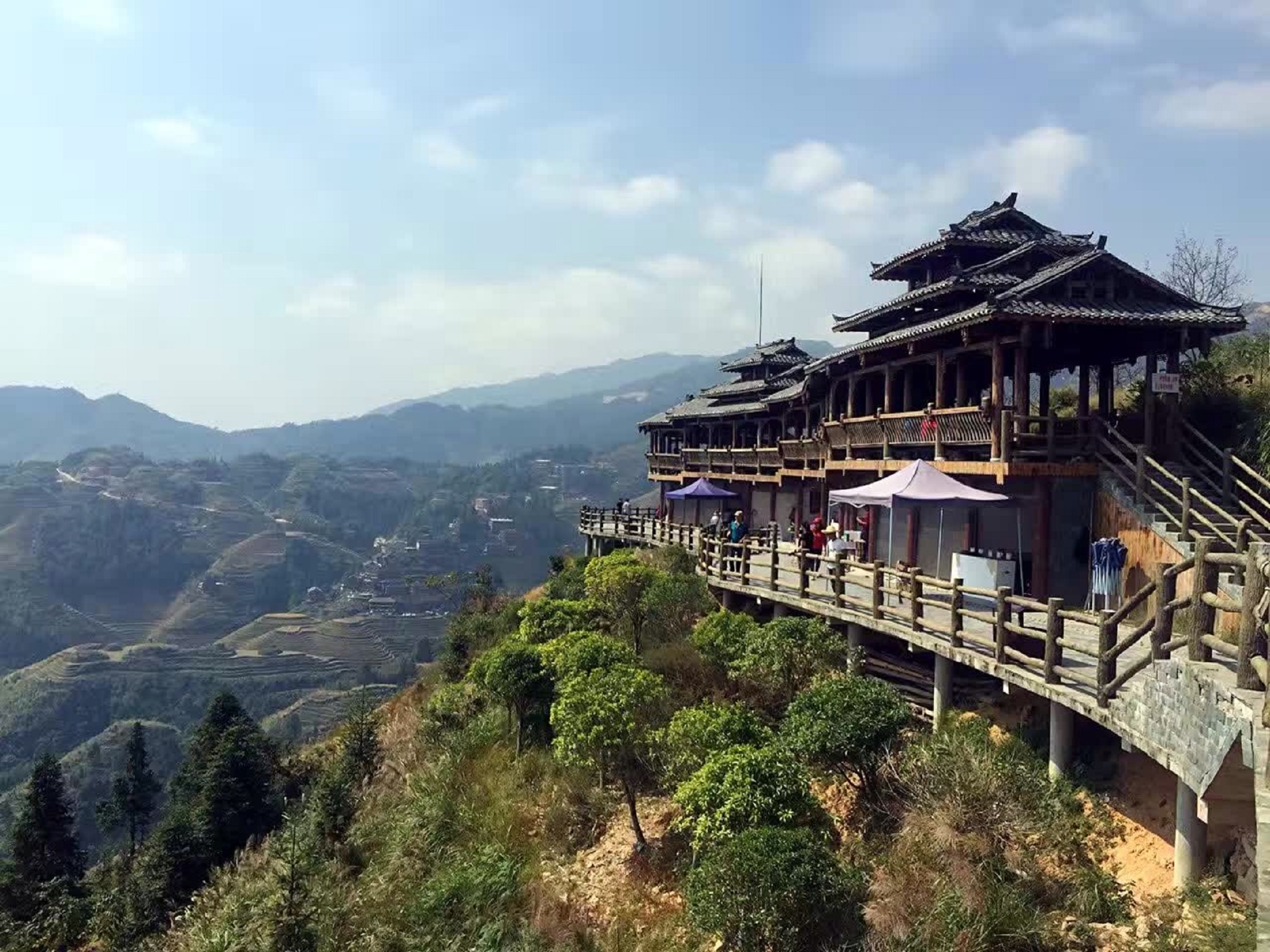黄洛瑶寨