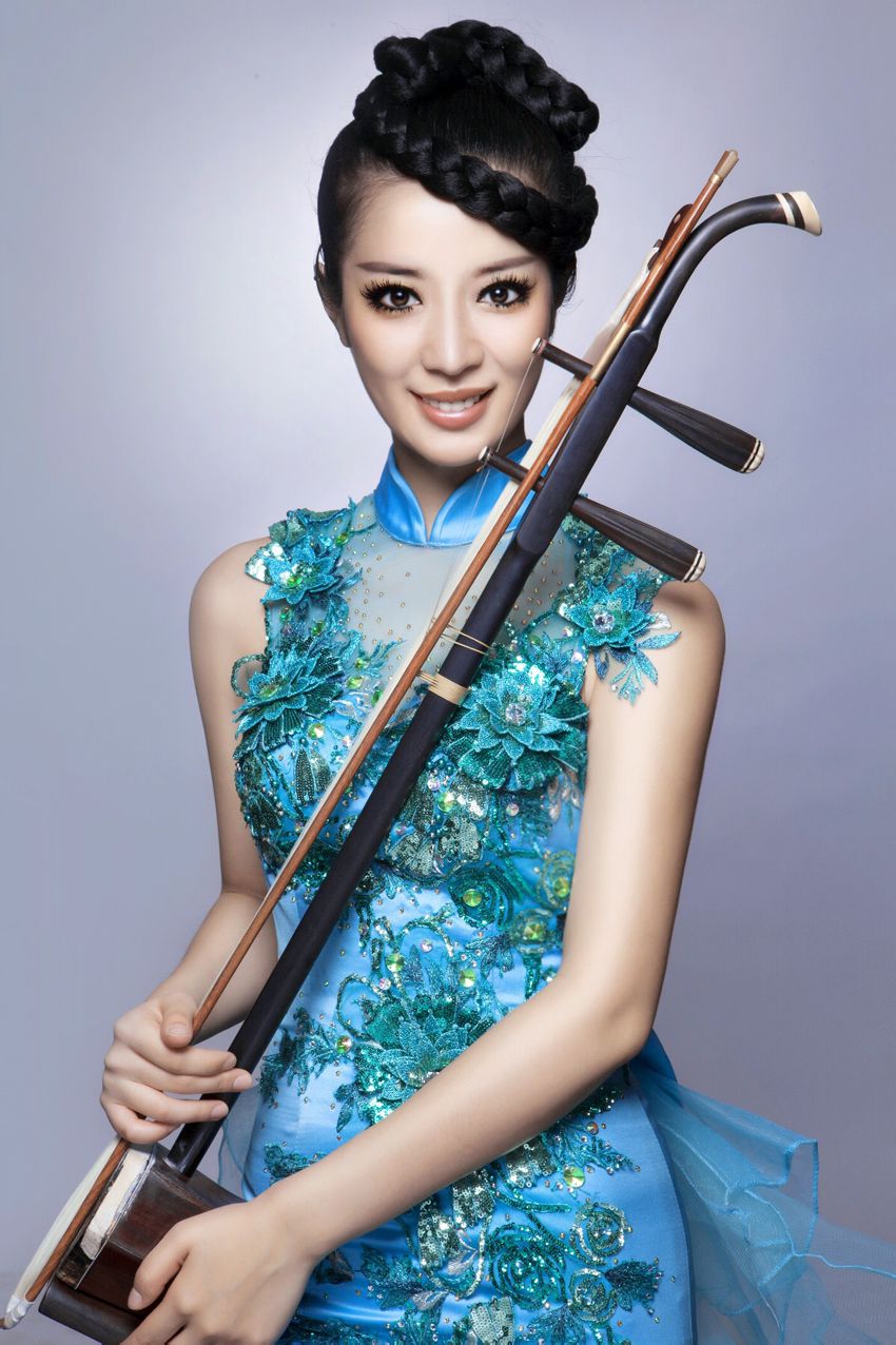  p data-id="gnyuhr53pa">许慧,女,青年二胡演奏家,2014年成为新十大