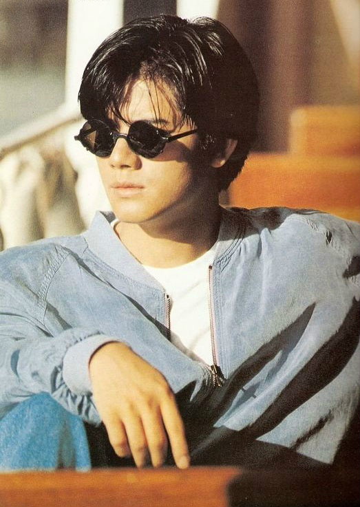  p>郭富城(aaron kwok),1965年10月26日出生于中国香港,祖籍广东东莞