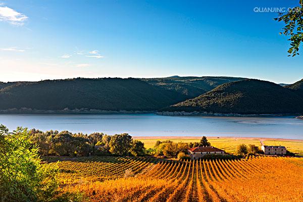  p>翁布里亚(意大利语:umbria),首府佩鲁吉亚(perugia),其他重要城市