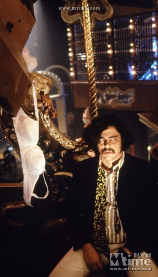 片,故事讲述了一个来自南太平洋萨摩亚群岛的年轻人和他的律师一起去