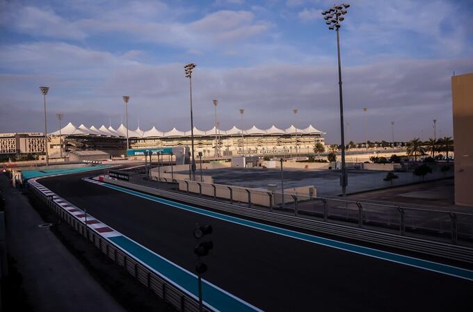  p data-id="gnveb6qe9e">亚斯码头赛道,作为阿布扎比站的比赛赛道