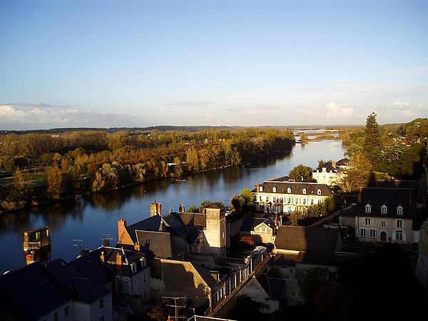  p>卢瓦河(loire river)源出临 a target="_blank" href="/item/地