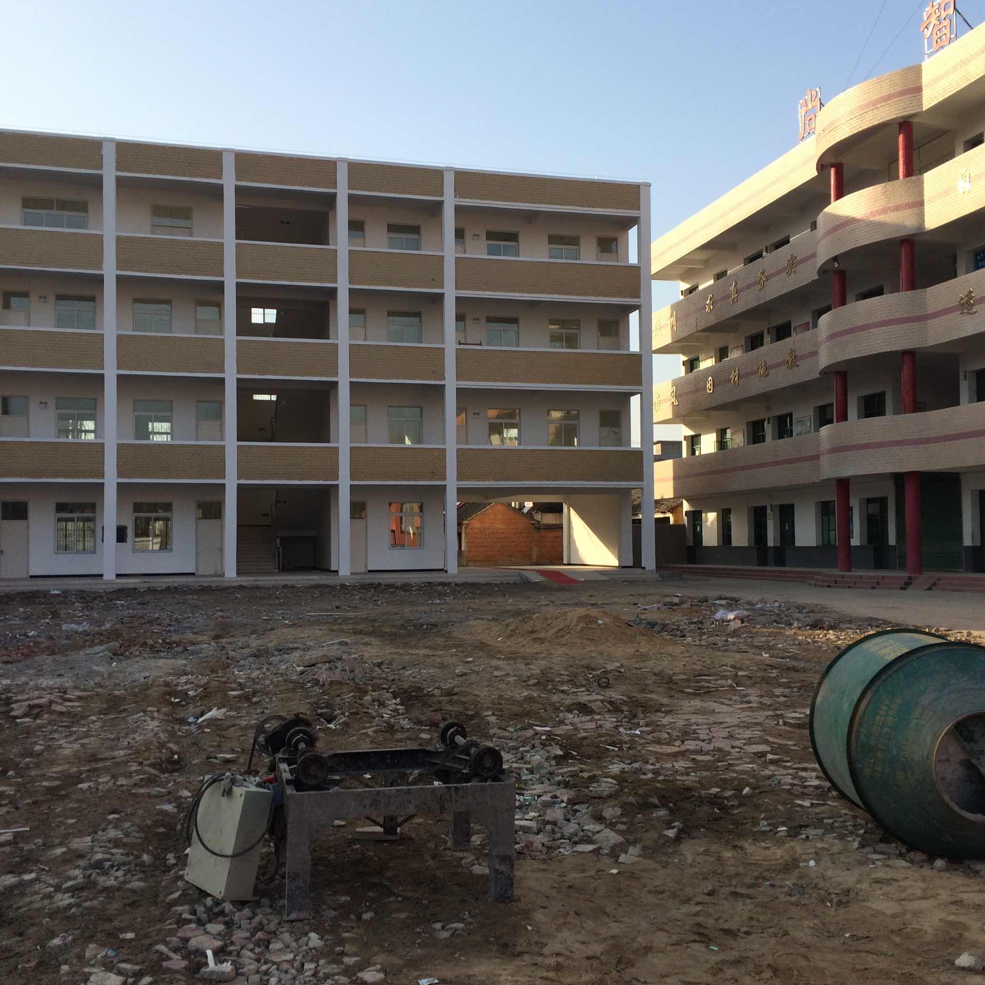  p data-id="gn31ye12qt">阜阳颍州区大塘中学位于颍州区的三塔镇 a