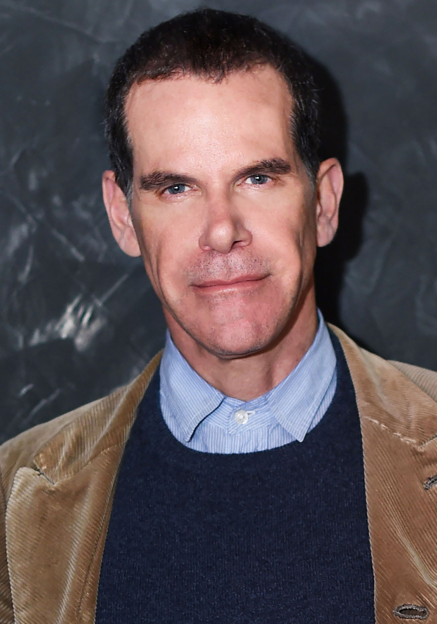 《太空旅客》">《太空旅客》 /a>的制片人和编剧之一,同时也是好莱坞