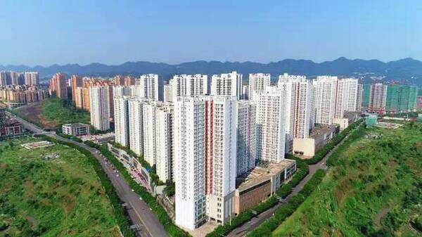 "城南家园"项目位于 a target="_blank" href="/item/南岸区/2531300"