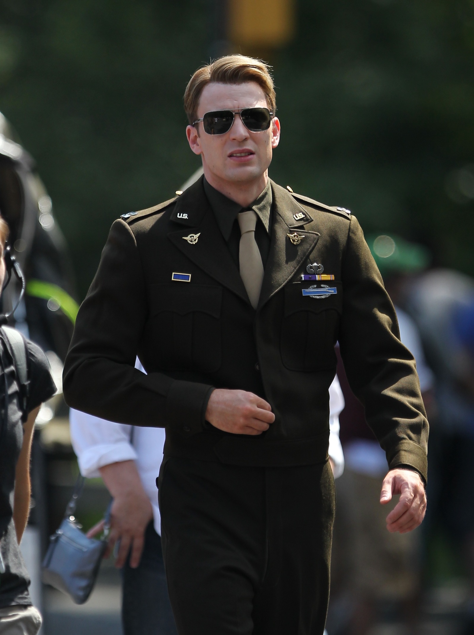  p>克里斯·埃文斯 i>(chris evans) /i>,1981年6月13日出生于美国马