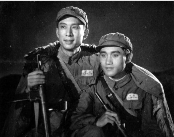 《沙漠追匪记》由 a target="_blank" href="/item/天马电影制片厂