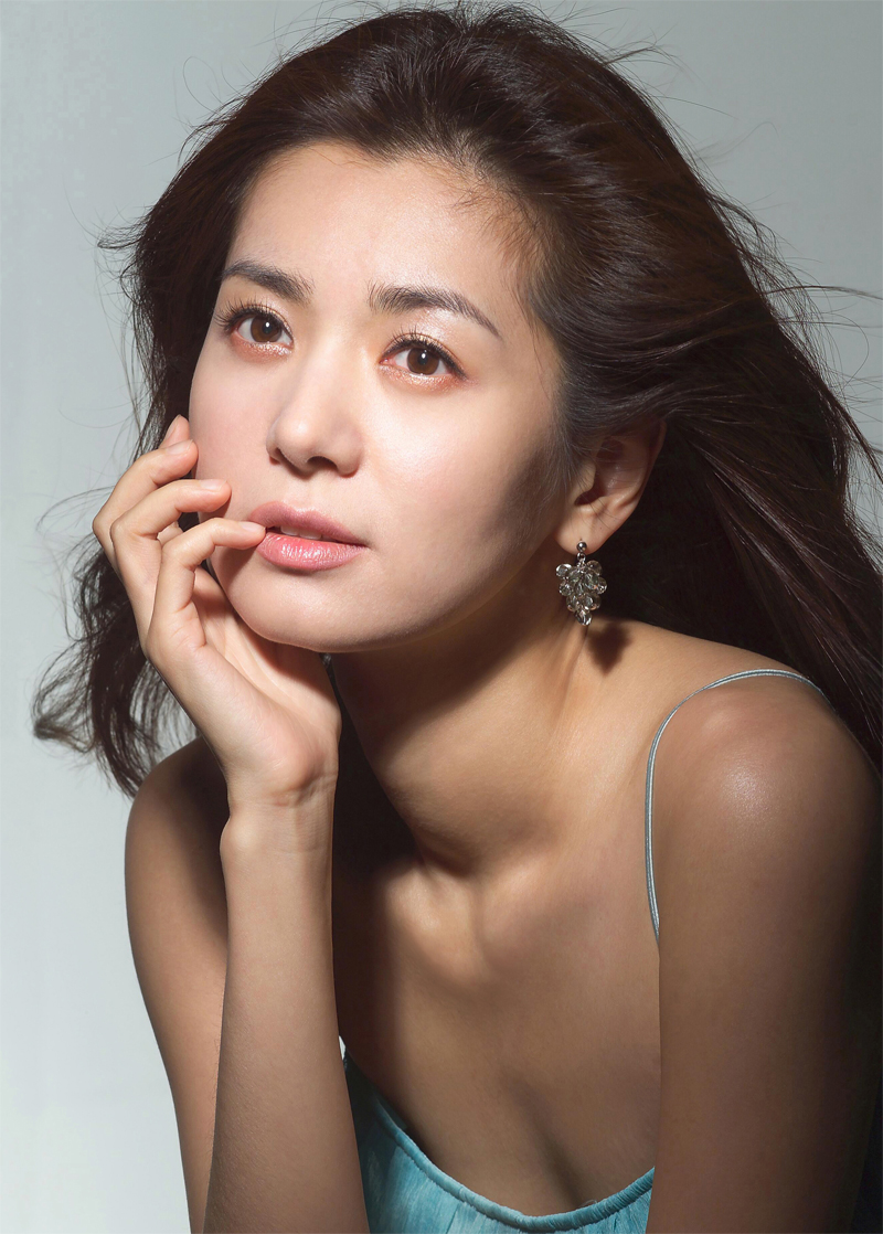  p data-id="go6o7oenxx">张瑞希,1972年1月5日出生于韩国京畿道议