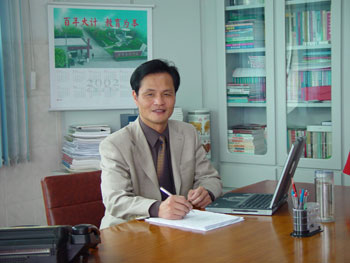  p>高亚军,高级教师,原 a target="_blank" href