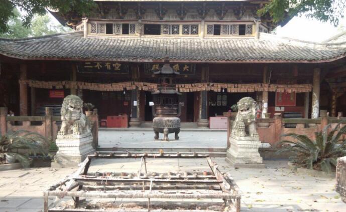  p data-id="gnau8z2qrk">龙居寺,是广汉市最大的一处布局合理,功能