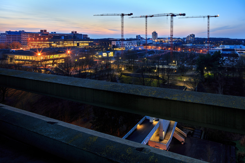  p>波鸿鲁尔大学(ruhr-universit  t bochum)是位于德国境内北莱茵