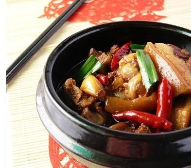 山药枸杞炖狗肉