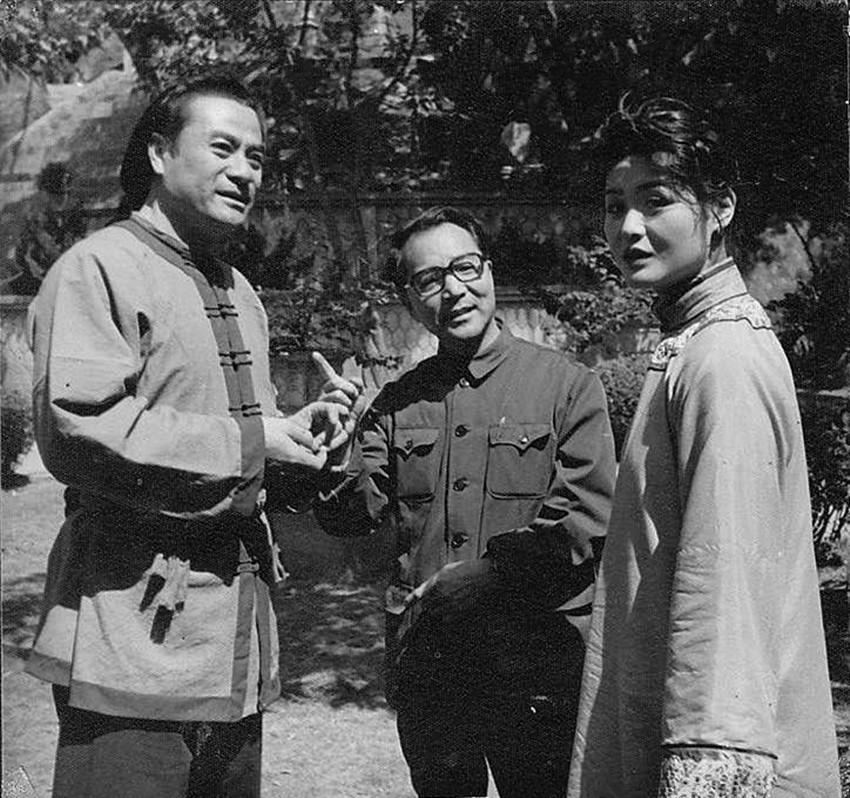  p>《海囚》是李文化导演的国产剧情电影,达奇,张连文等主演,1981年