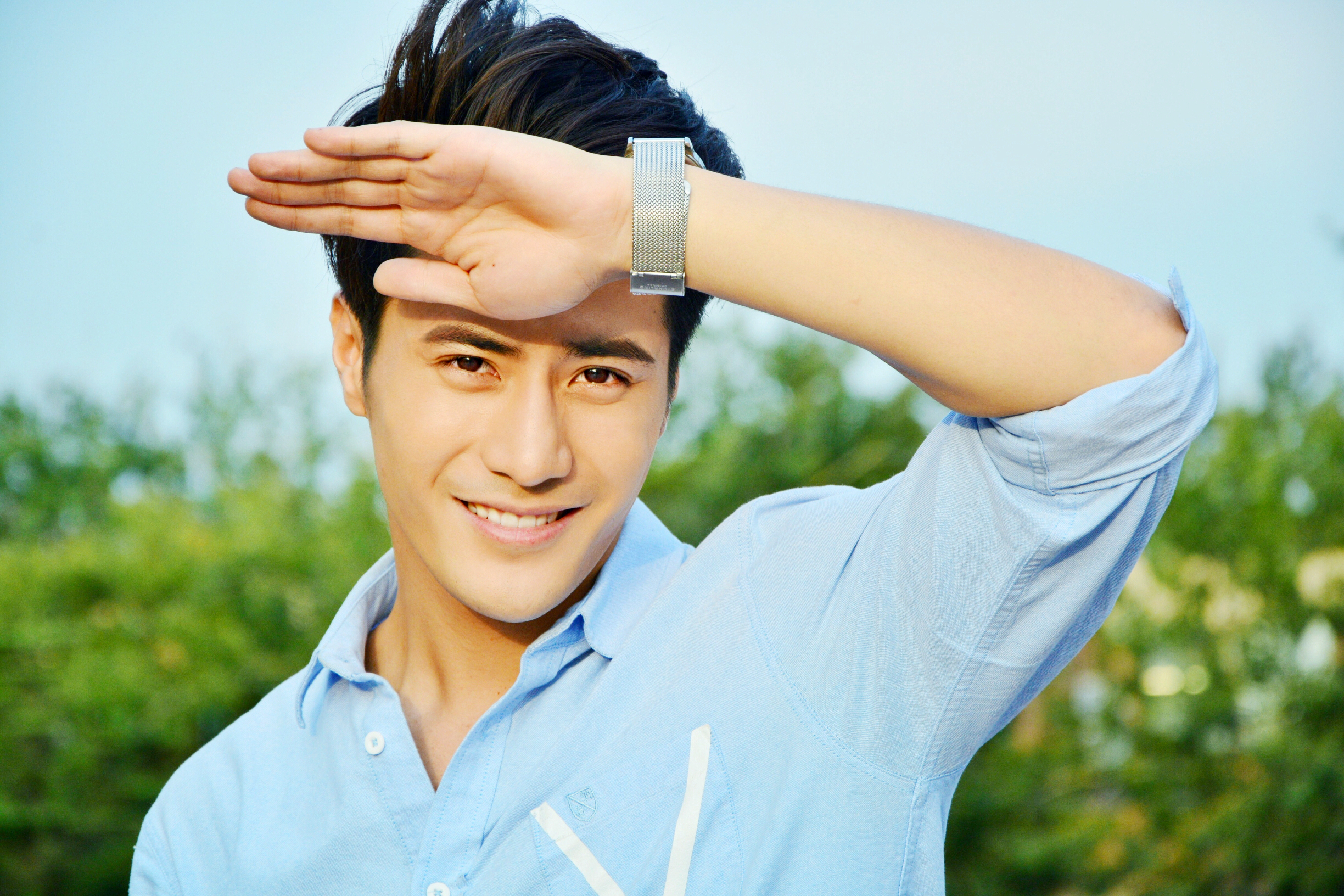 ="go1z1l60sy">李晨浩,1988年10月18日出生于重庆荣昌,中国内地男演员