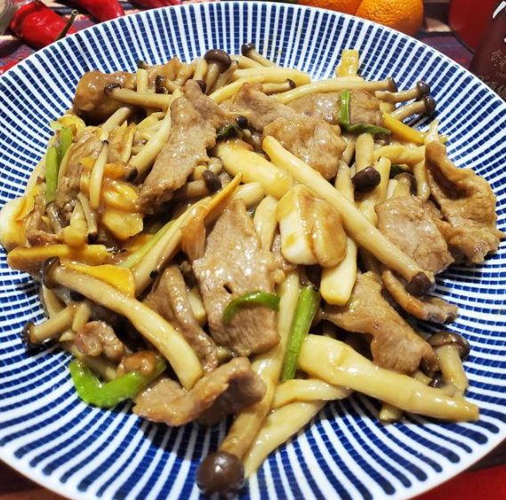 鸭胸肉炒茨菇