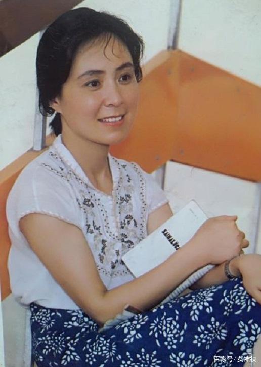  p>洪融,女,出生于1945年12月1日,演员.