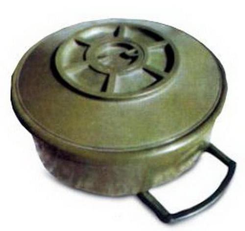  p>72式塑料壳反坦克地雷的主要破坏对象是坦克和履带式车辆的传动部