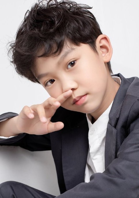 林博勋个人资料主要成就_演艺经历介绍-策驰影院