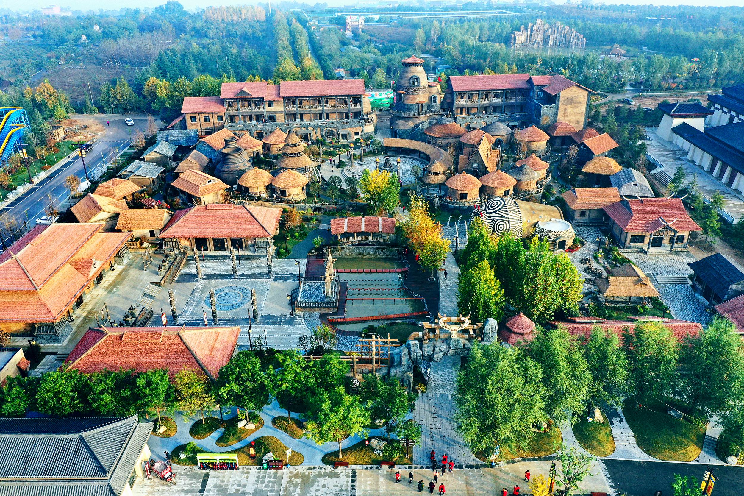 中华郡文化旅游景区 /a>位于 a target="_blank" href="/item/富平