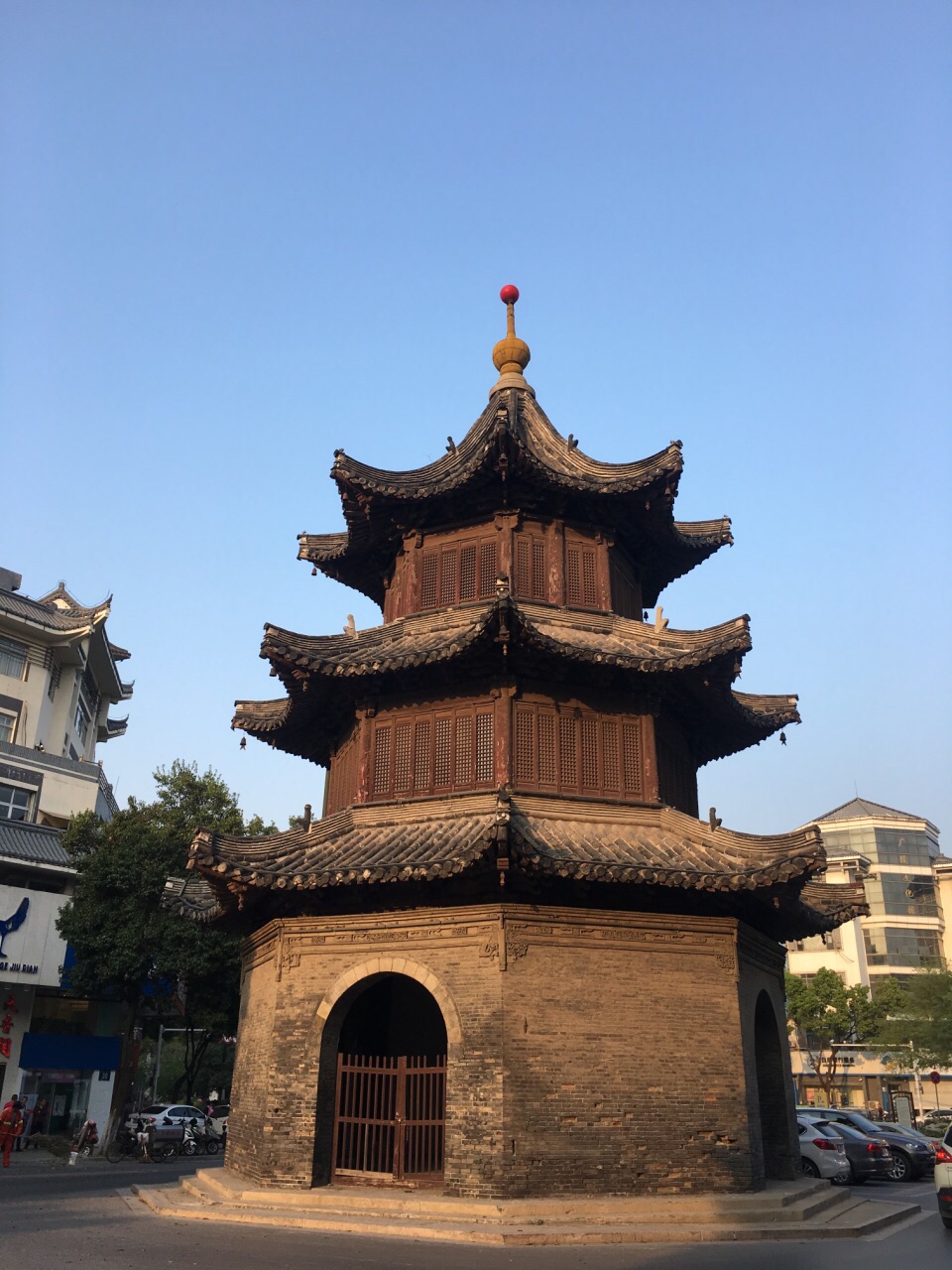  p data-id="gnwzjm0ygc">四望亭在江都县学街(今扬州市四望亭路)东首